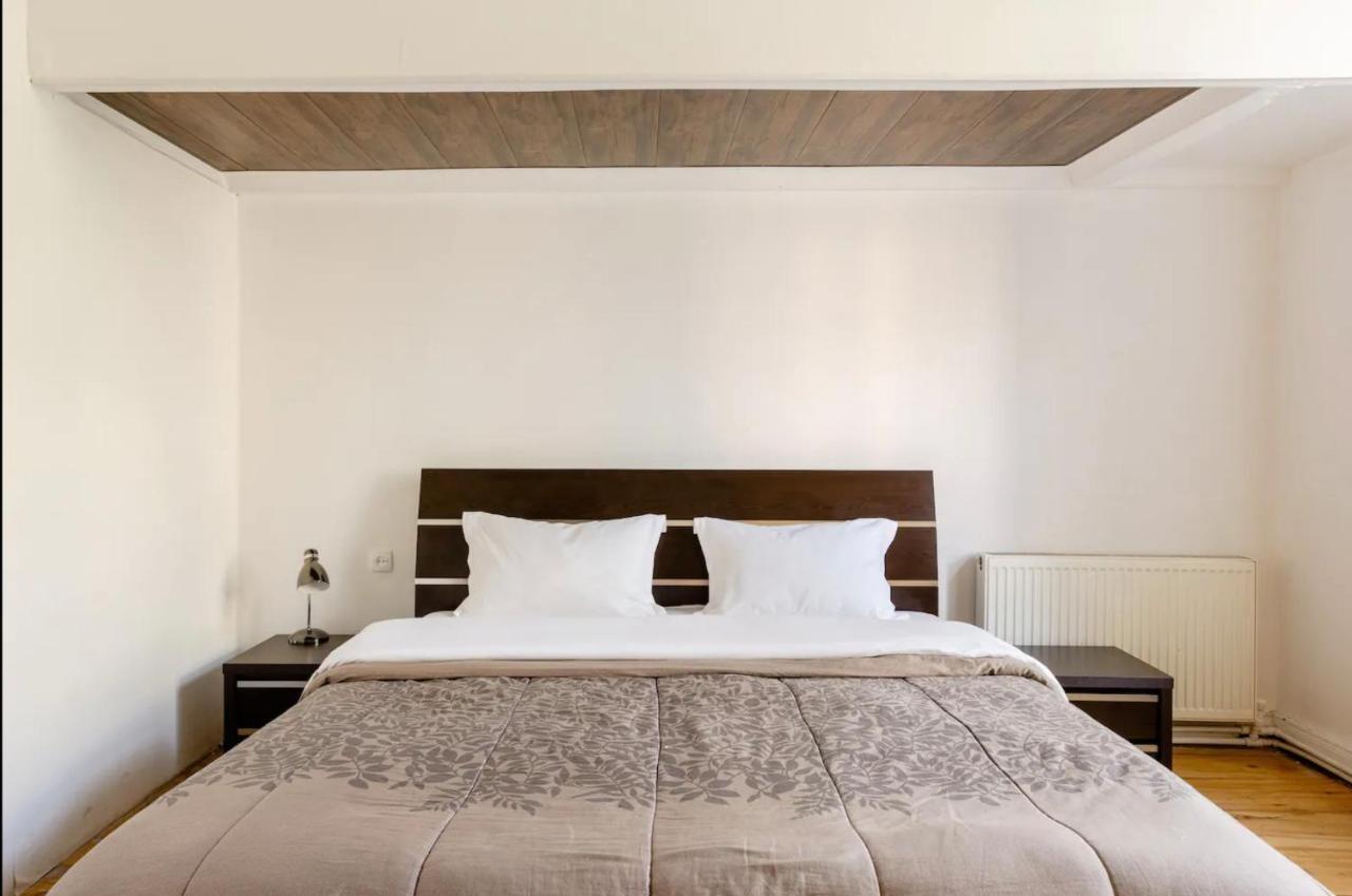 Lovely Dulcet Loft In Center Of Rustaveli Tbilisi Esterno foto