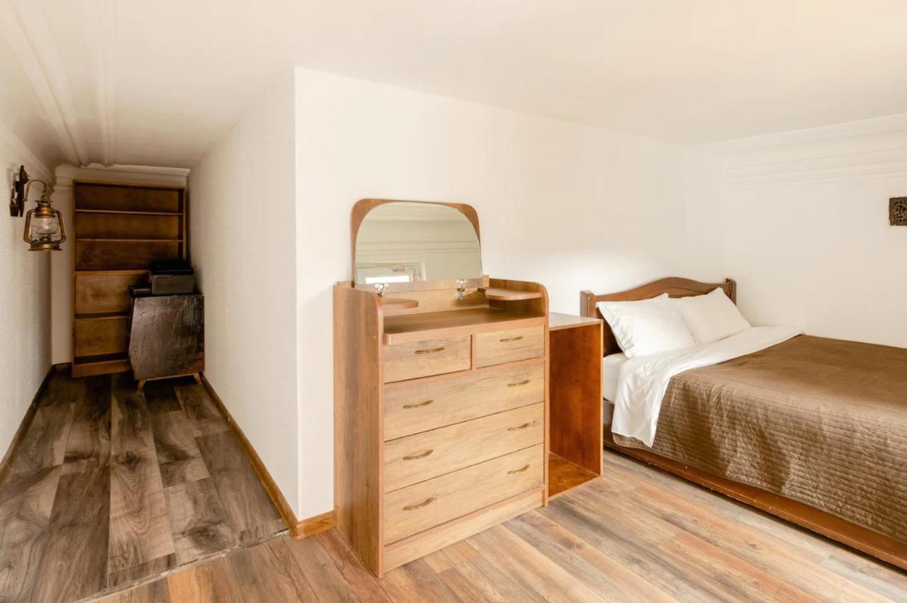 Lovely Dulcet Loft In Center Of Rustaveli Tbilisi Esterno foto